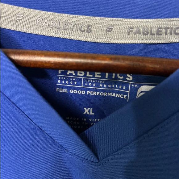 Fabletics Blue Scrub Set - Picture 2 of 6